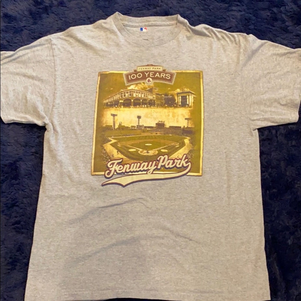 ~MLB~ “100 Years Fenway Park” T-Shirt